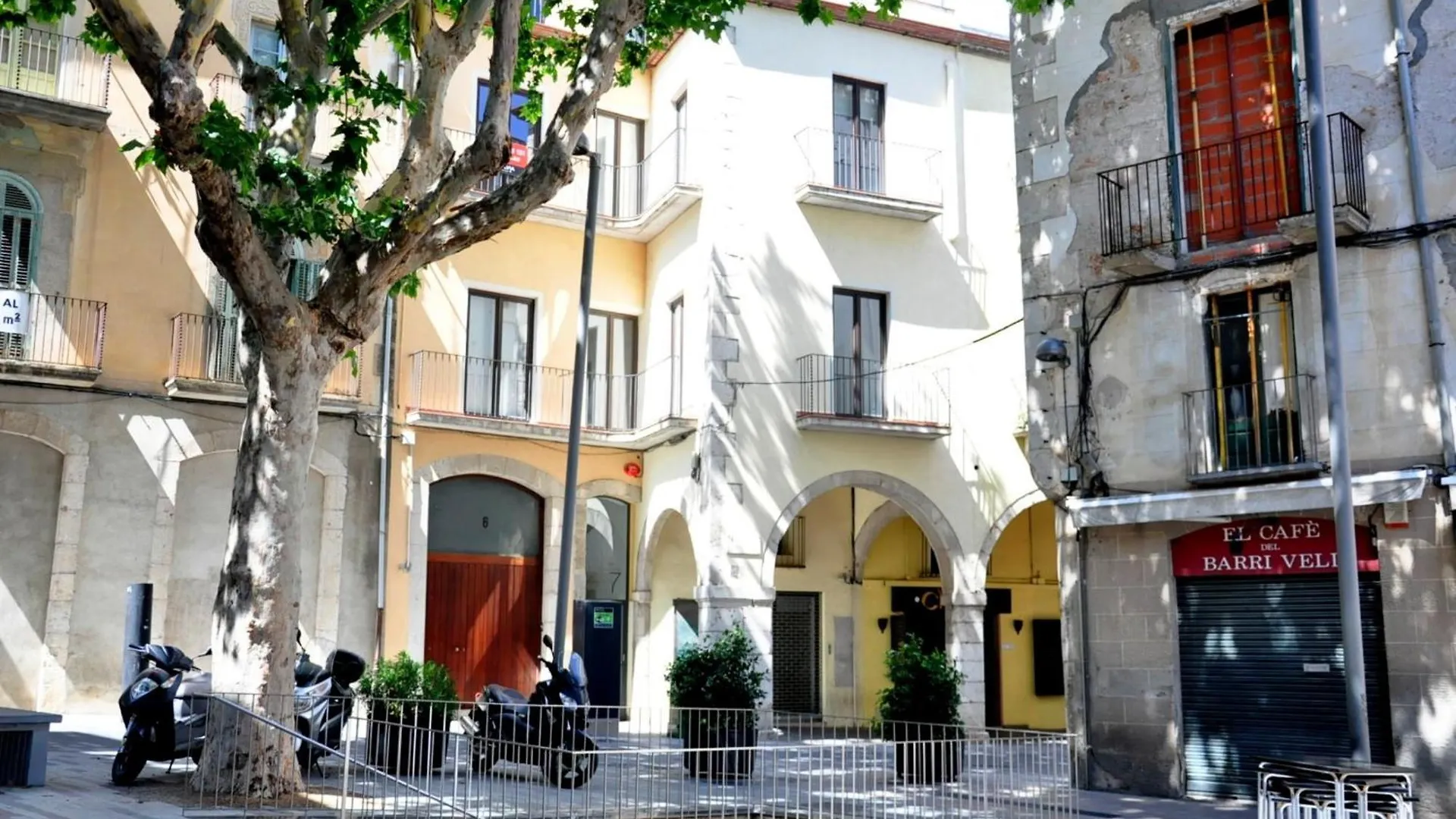Apartament La Placeta Figueres Figueres  0*, Figueres (Girona)